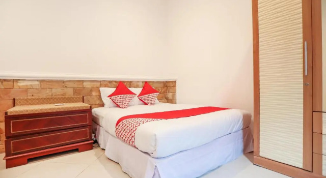 Люкс OYO 135 Menteng Guest House
