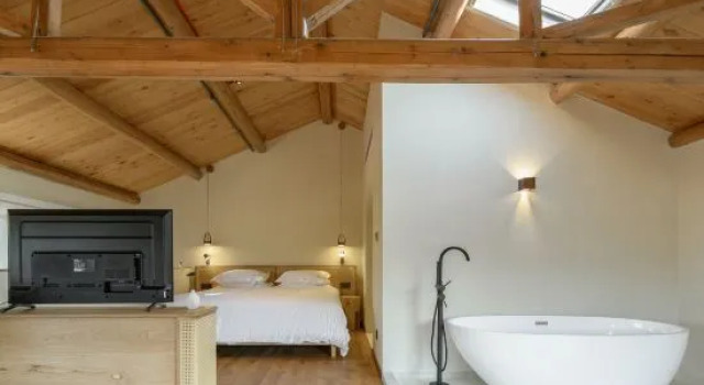 Двухместный люкс с 2 комнатами Moganshan Dashuxia · Creek Tracing Swimming Pool Mingsha Wenquan Vacation Boutique Stay