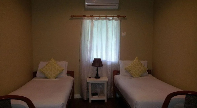 Poring Hot Springs, Rezervovat Hotel Ranau Sabah