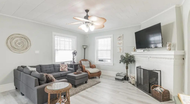 Large Beach Home with Ocean Views from Balcony Unit 2 and 3, Foglalás Szálloda Ventnor City Jersey Shore