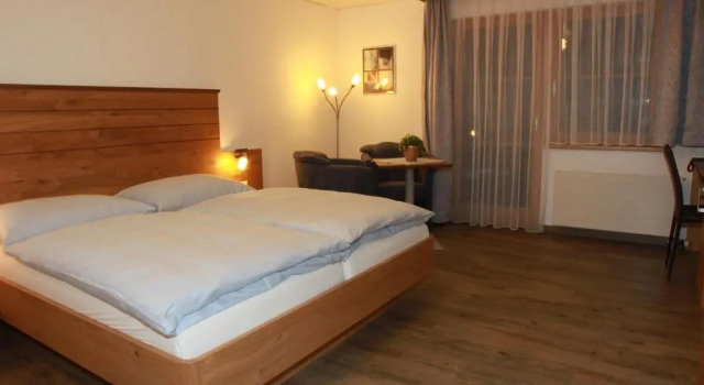 Apartamento Apartment Madlaina