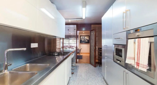 Апартаменты Apartment Barcelona Rentals - Classic Bonanova Apartment