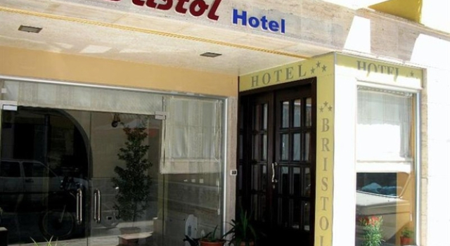 Bristol Hotel Tirana, Забронировать Отель Тирана область Тирана, рядом с Skanderbeg Square
