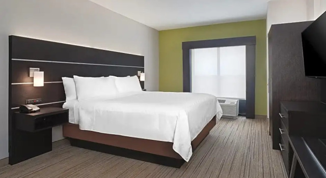 Двухместный люкс c 1 комнатой Holiday Inn Express & Suites Lake Placid by IHG