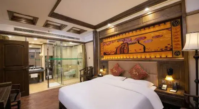 Семейный люкс с 2 комнатами с видом на реку Lijiang Golden Path Hospitality