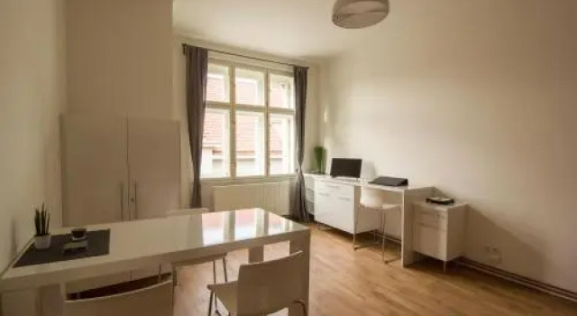 Apartmán Bubeneč, Book Lejlighed Hoteller i Prag med parkering, nær Victory Square, Parkering