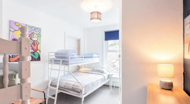 Ocean Backpackers, Book Hotel Hoteller i Ilfracombe med parkering, nær Verity Statue, Parkering