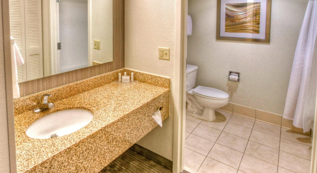 Четырёхместный номер Standard Courtyard Memphis Germantown