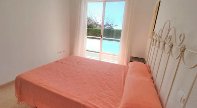 BAJO CON JARDIN Apartamentos Canaret ALBERT VILLAS