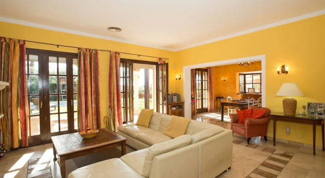 Holiday villa with 5 bedrooms, private pool, Nueva Andalucia, Marbella, Book Villa Nueva Andalucia Andalusien