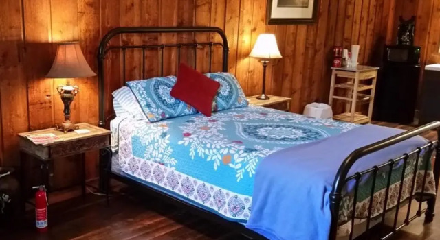Апартаменты c 1 комнатой The Iris Garden Downtown Cottages and Suites