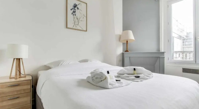 Clichy - Modern Flat Near Paris