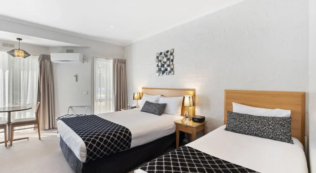 Номер Standard Comfort Inn Coach & Bushmans