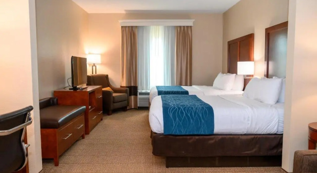 Номер Superior Comfort Inn & Suites Patriots Point