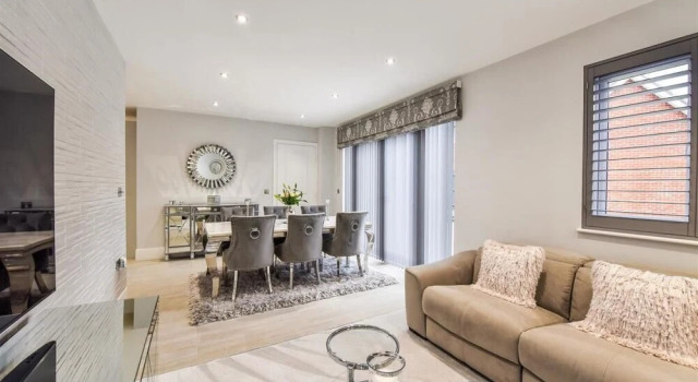 Barfoot Close, Varaa Villa Mökit kohteessa Merseyside, Mökki