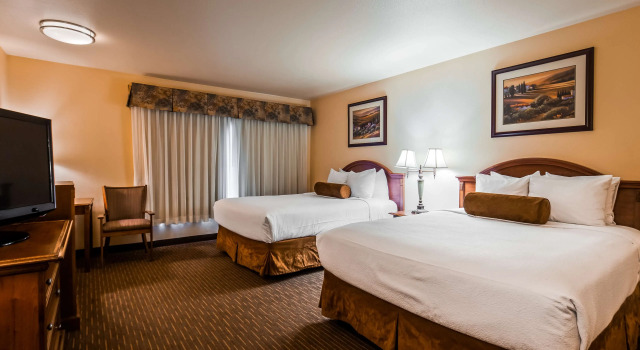 Четырёхместный номер Standard Best Western El Grande Inn