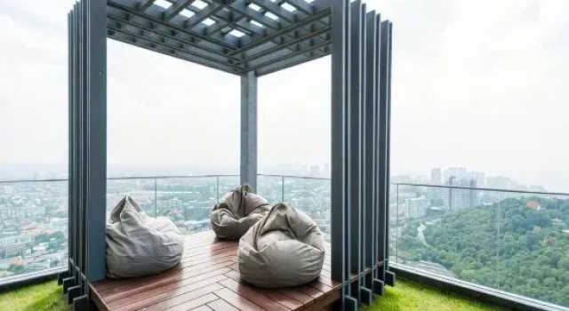 Studio with kitchen on the 42nd floor near walking street with panoramic view and side sea view