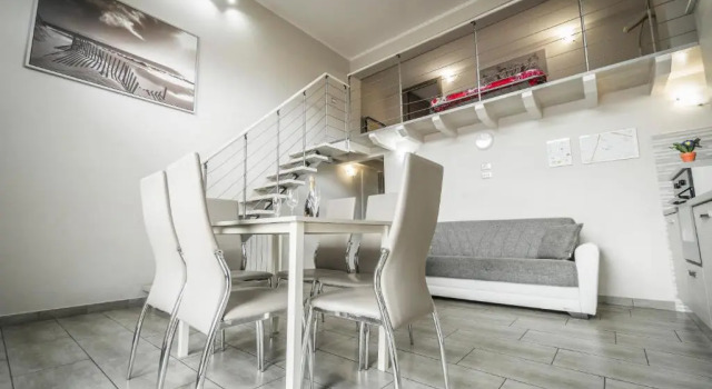 Апартаменты Deluxe Modern Loft Apartment