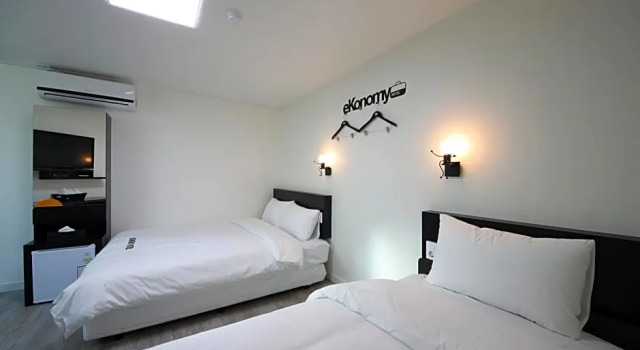 Номер Deluxe EKonomy Hotel Incheon Bupyeong Branch