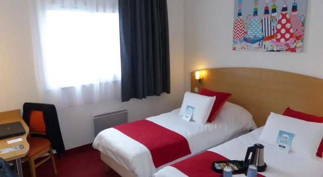 Kyriad Quimper - Pont-lAbbé, Prenota Hotel Hotel a Bretagna con piscina, Piscina