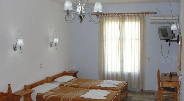 Defkalion, Rezervasyon Apart Otel Petra Midilli