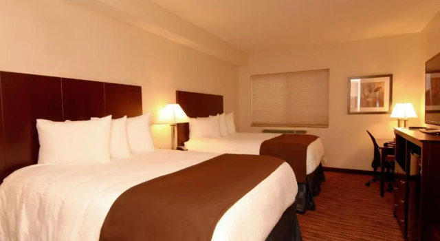 Четырёхместный номер Standard Cobblestone Inn & Suites Fort Madison