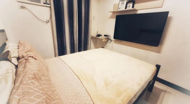 SweetSuites at Pine Crest #T3-1212, Забронировать Отель Кесон-Сити 