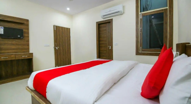 Hotel Viraj Palace by WB INN