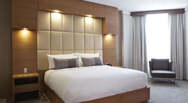 Grey Eagle Resort, Забронировать Курортный отель СПА-отели Calgary Region, SPA-услуги