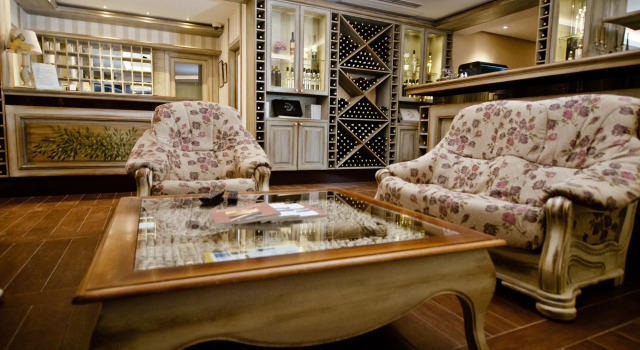 Wine Hotel Cesarica, Забронировать Отель Отели Меджугорья с завтраком, Завтраки