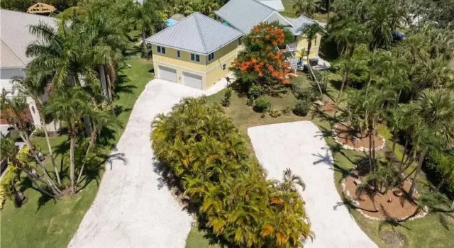 Вилла NEW Jungle Paradise Treehouse Suite With Resort Amenities Elevator Access Outdoor Kitchen Lagoon Lazy River Pool RV Hook up