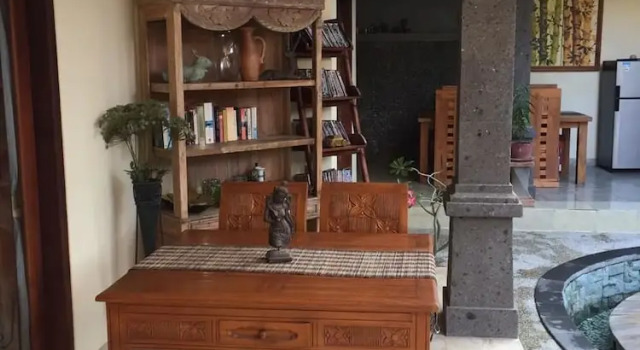Intan Mutiara Sanur Beach Villa, Забронировать Вилла Отели провинции Бали с завтраком, Завтраки