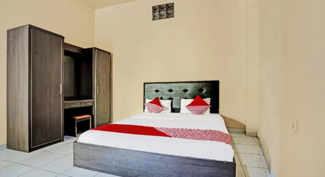 Номер Deluxe OYO Life 91873 Nugraha Kost