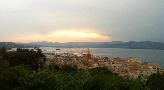 Апартаменты Appartement le Bailli au Cœur de St Tropez
