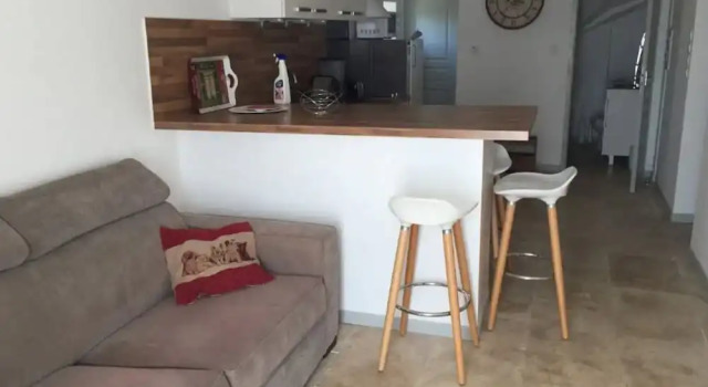 Appt 2 pieces dans Mas provençal
