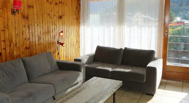 Apartment Les Platanes I5, Prenota Appartamento Hotel a Canton Vallese con parcheggio, Parcheggio