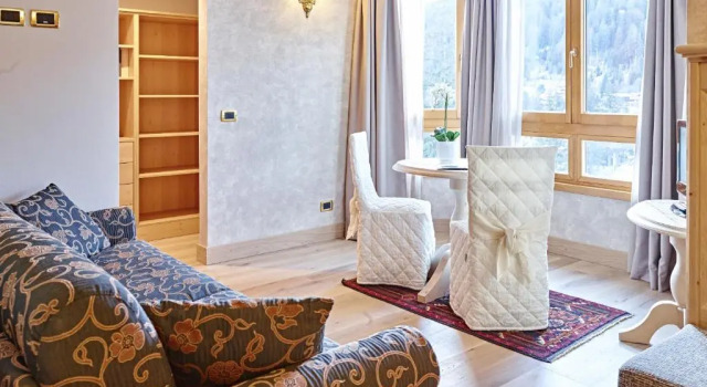 Полулюкс Cerana Relax Hotel