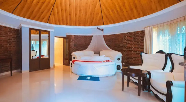 Бунгало Deluxe Lewi Resort and Spa
