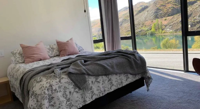Коттедж Lakefront Luxury In Old Cromwell **New 3BR Home**