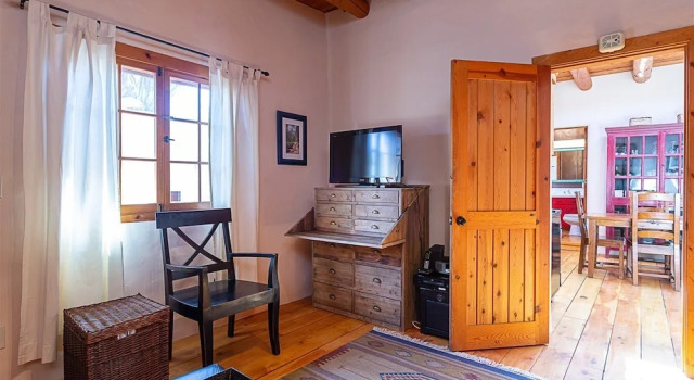 Коттедж Casa Encantador - True Santa Fe Flavor and Location