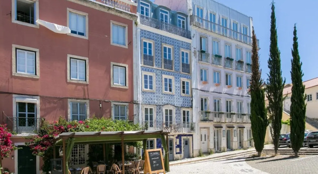 Original Photographers Studio Apartment in Alcântara