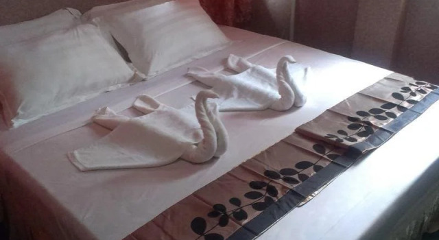 Regal Hotel 8 Miles, Book Hotel Mayangone Township 