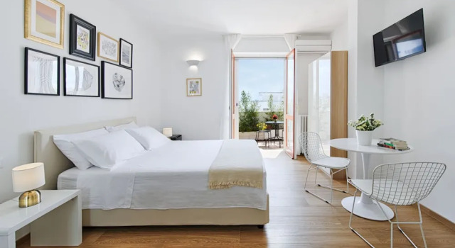 Четырёхместный номер Standard с балконом и с видом на город LuxAttico Bed & Breakfast