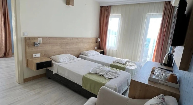 Семейный номер Standard с балконом Ibrahim Bey Hotel