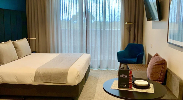 Студия с балконом Quest Burwood East