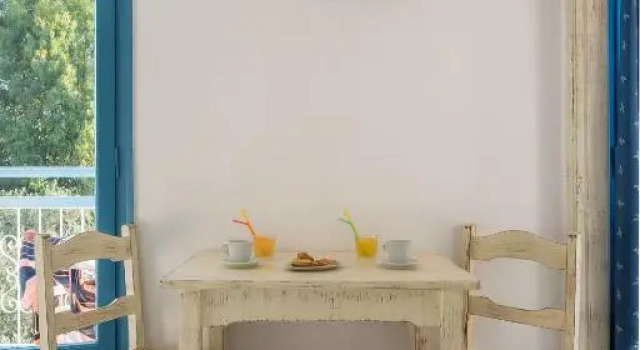 Limnonari Mini Studio