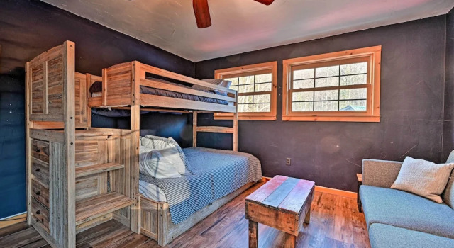 Log Cabin in Wilmington w/ New Hot Tub By Skiing!, Book Hotel Wilmington Whiteface Mountain