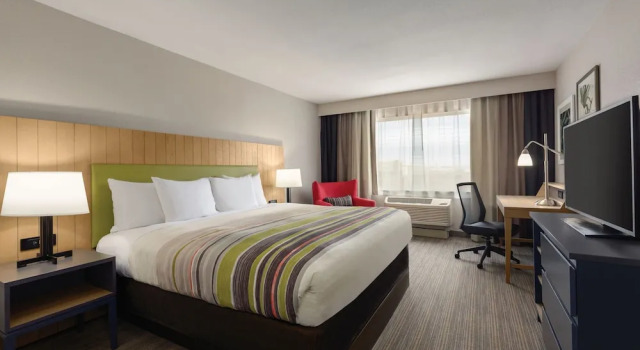 Люкс Country Inn & Suites by Radisson, Oklahoma City - Bricktown, OK