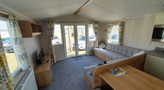 Lovely 3-bed new Caravan in Walton on the Naze
