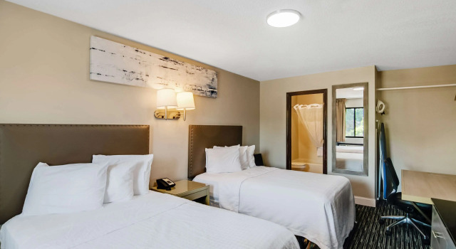 Четырёхместный номер Standard Americas Best Value Inn Torrington, CT